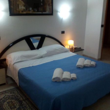 Appartamento Turistico Solarium Syracuse Esterno foto