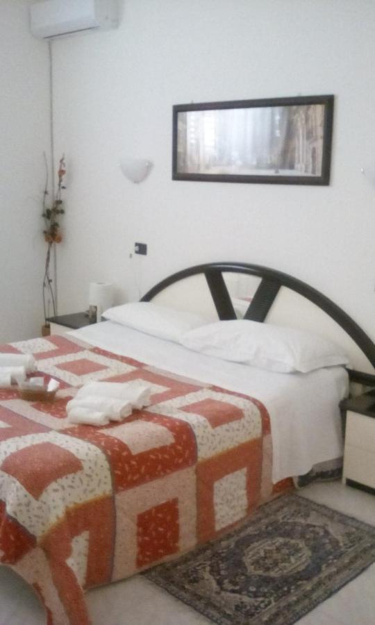 Appartamento Turistico Solarium Syracuse Esterno foto
